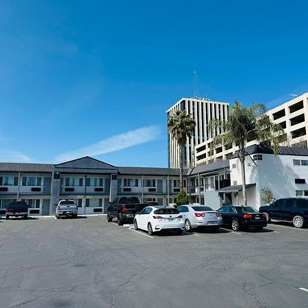 Surestay By Best Western Fresno Central Eksteriør bilde
