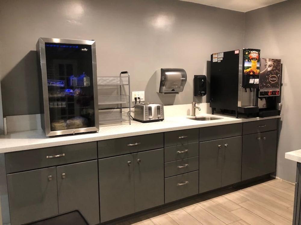 Surestay By Best Western Fresno Central Eksteriør bilde