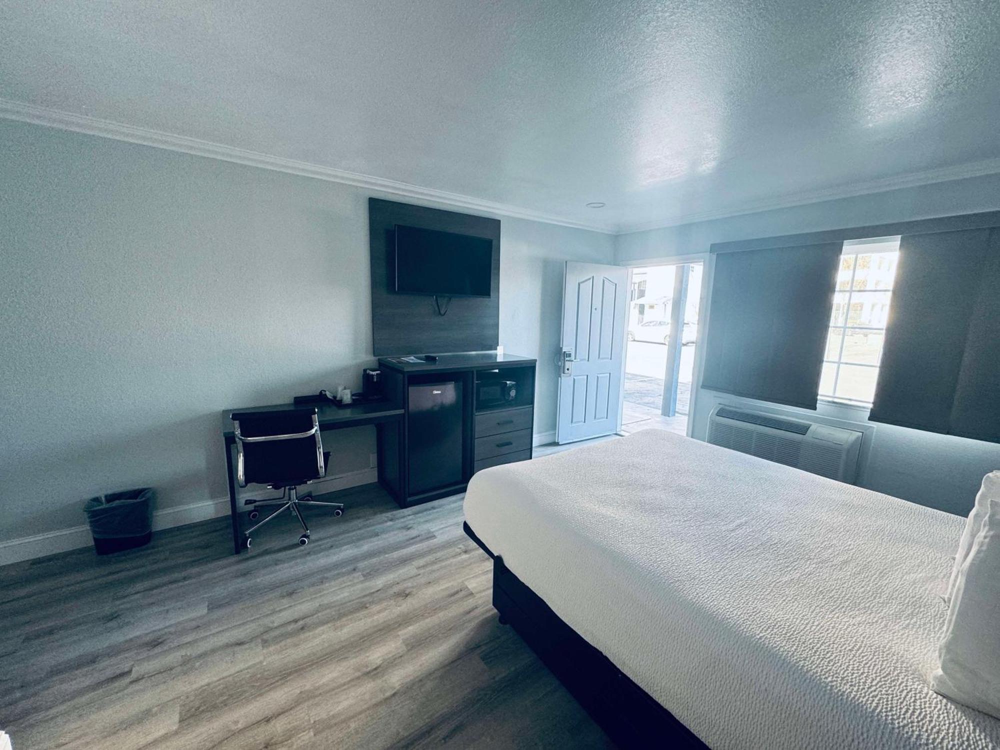 Surestay By Best Western Fresno Central Eksteriør bilde