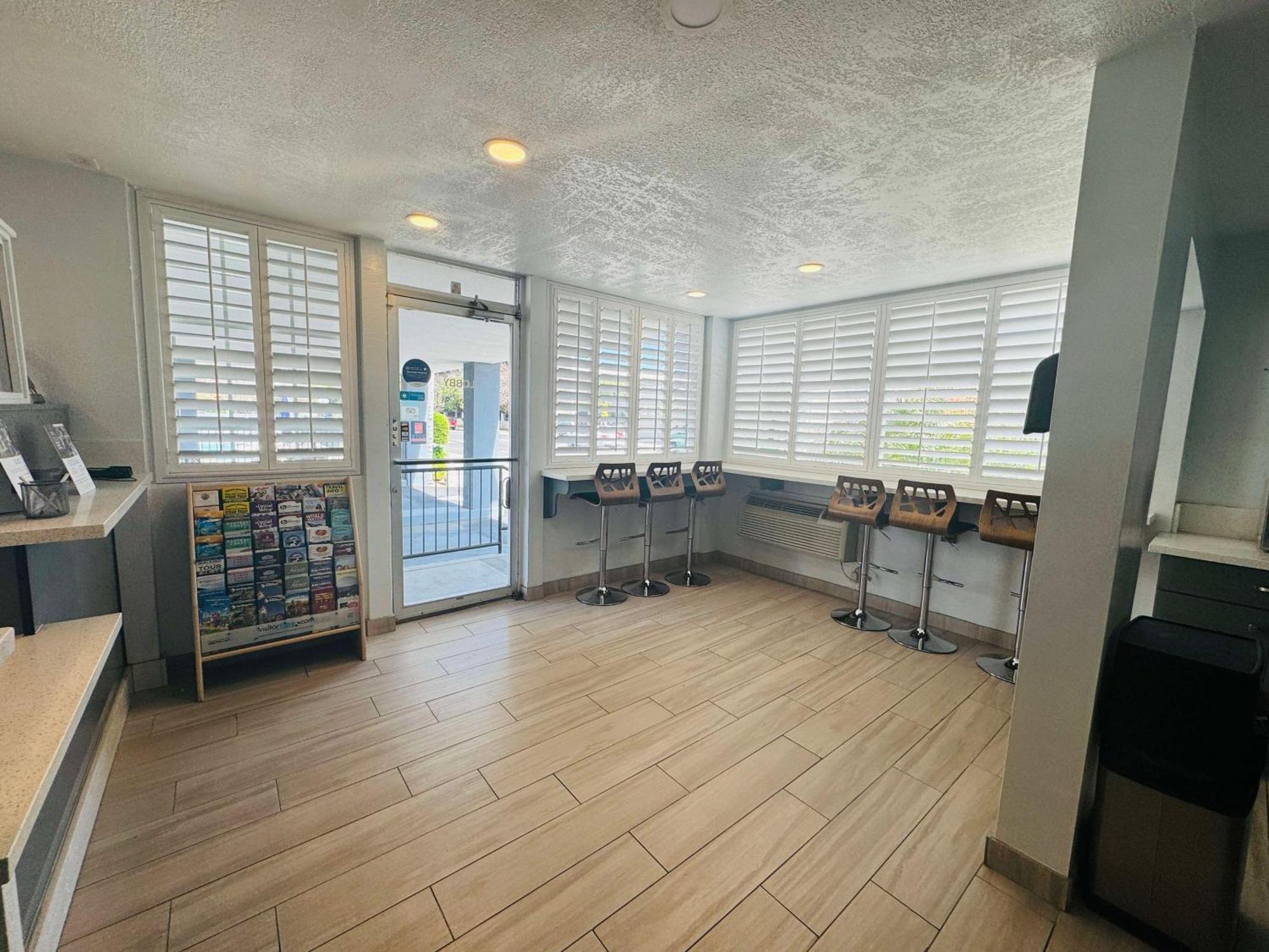 Surestay By Best Western Fresno Central Eksteriør bilde
