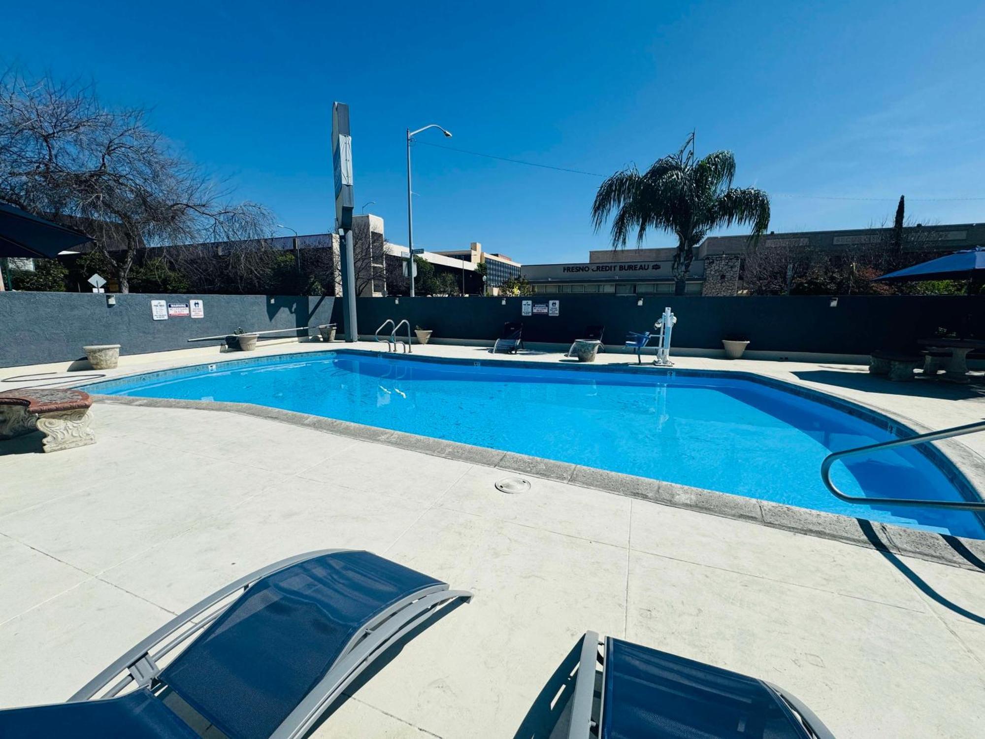 Surestay By Best Western Fresno Central Eksteriør bilde