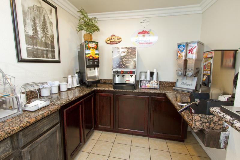 Surestay By Best Western Fresno Central Eksteriør bilde