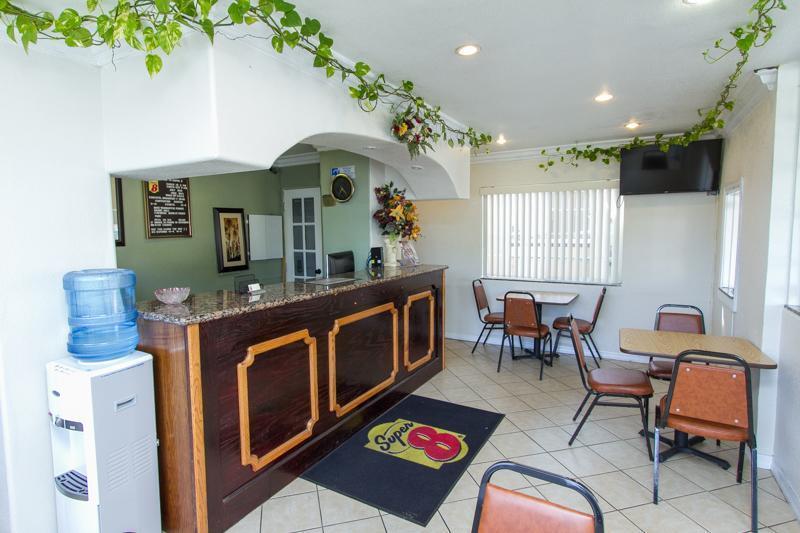 Surestay By Best Western Fresno Central Eksteriør bilde