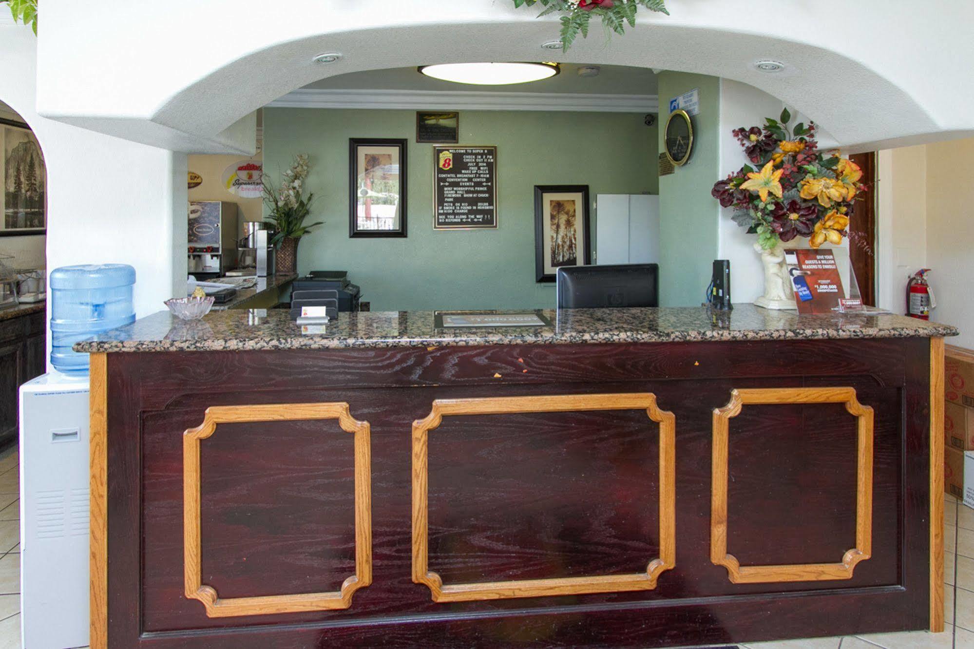 Surestay By Best Western Fresno Central Eksteriør bilde