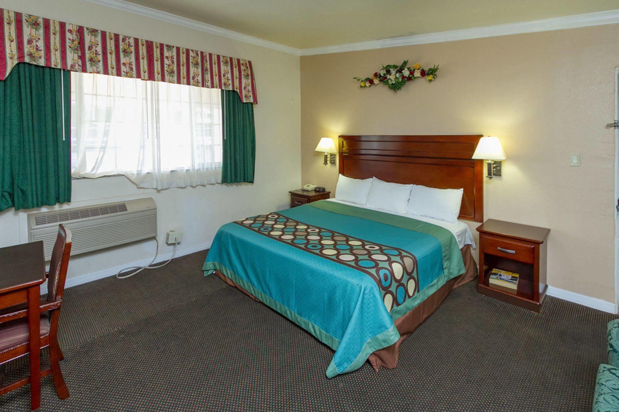 Surestay By Best Western Fresno Central Eksteriør bilde